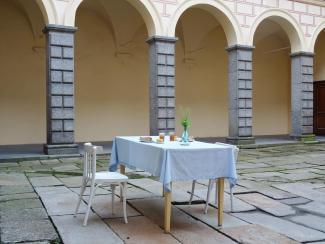 Festive situation in the courtyard of the former Lutheran grammar school